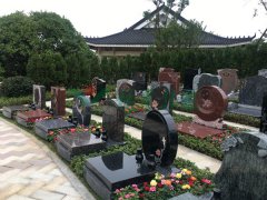 艺术墓碑：展现生命的故事，传达永恒的情感