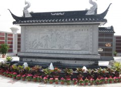 《妙手回春》浮雕墙：医术传承与工艺匠心的立体诠释