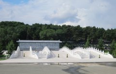 一面墙，一道景：九龙照壁浮雕景墙的诗画之美