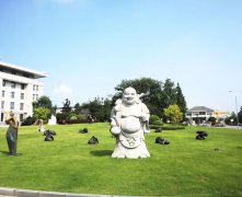 石雕艺术：凝固的时光，永恒的美学